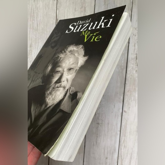 3📚/$25 📍 Ma vie
Livre de David Suzuki - Picture 3 of 7